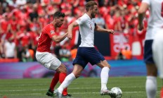 开云在线直播-包含瑞士险胜法国，阿什拉夫高光表现的词条