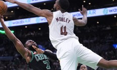 开云体育中国官网-关于凯尔特人后卫沃克突破自我再出发的信息