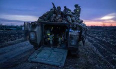 开云体育app-战术调整，领先优势逐渐扩大