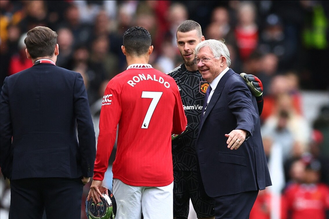 塞内加尔翻盘曼城,C罗统治全场 塞内加尔翻盘曼城,C罗统治全场