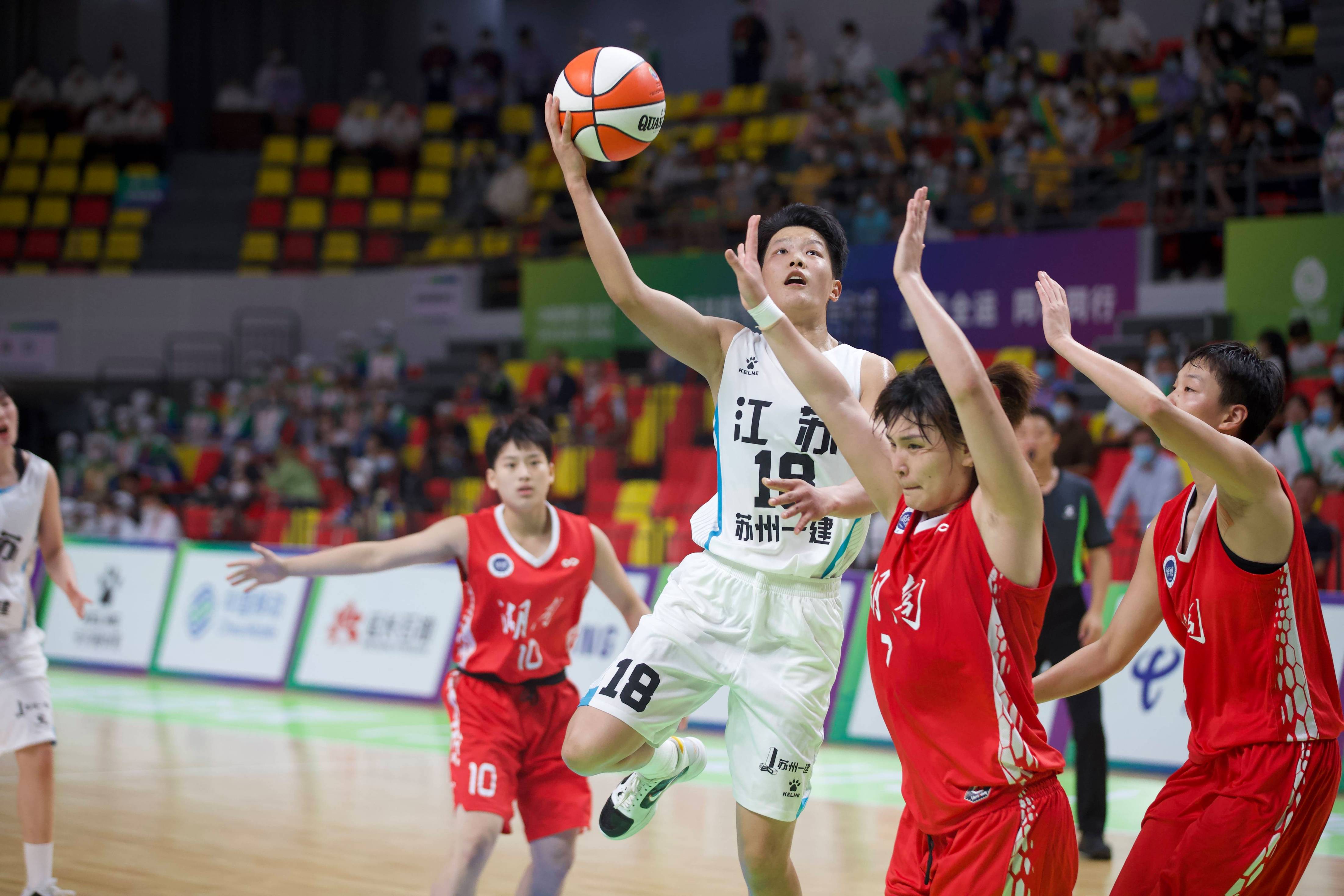 士气高涨，全队备战进军冠军之途的简单介绍