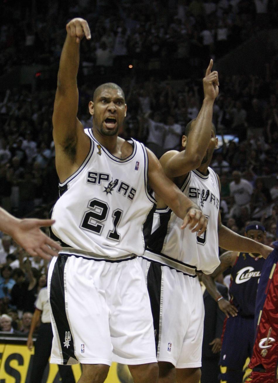 马刺队战绩下滑，急需重整旗鼓