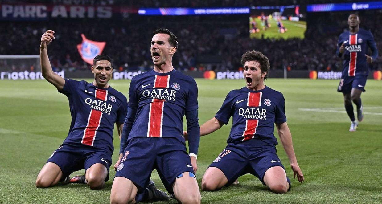 包含欧冠强队展现实力，巨星燃情战场争夺荣耀的词条