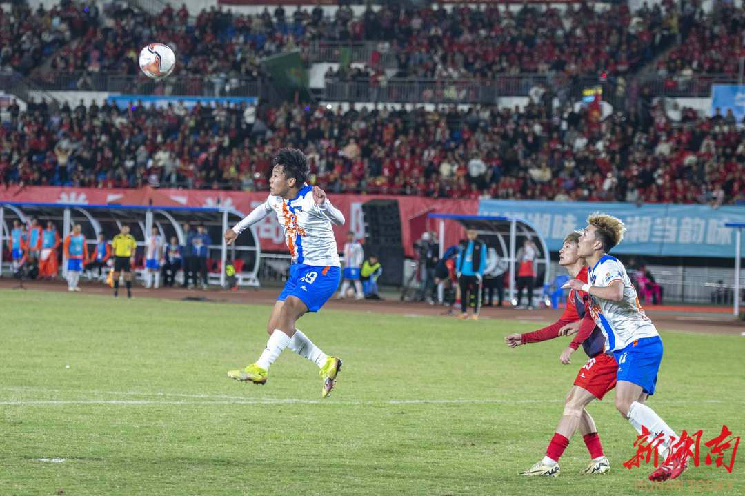 湖南队在全国足球挑战赛中杀出重围，一路向前的简单介绍