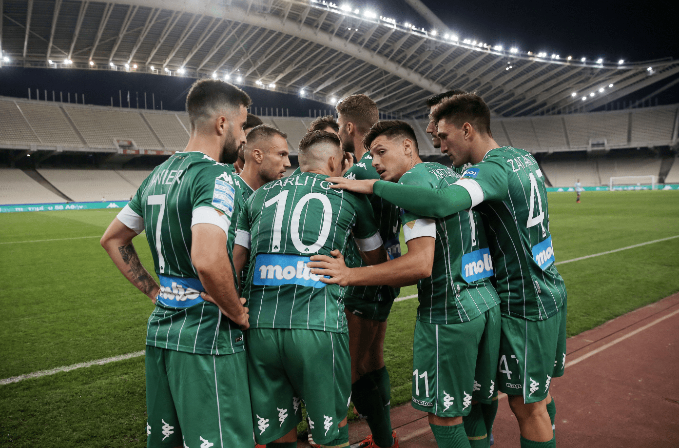 强强碰撞，国内外球队共同竞逐胜利的简单介绍