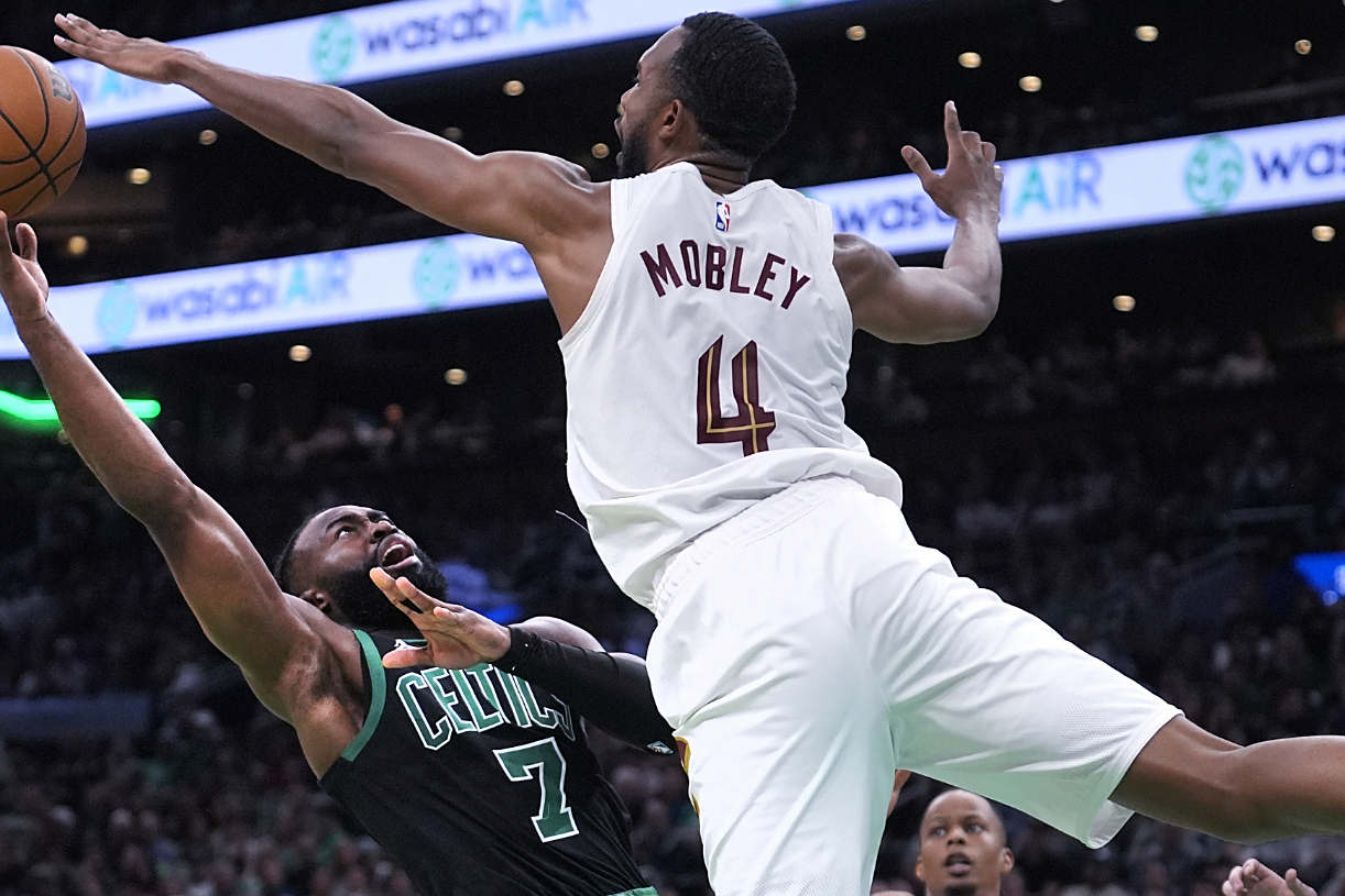 关于凯尔特人后卫沃克突破自我再出发的信息