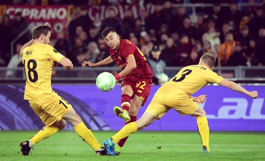 贝尔格莱德骑士队在比赛中实现逆转击败对手