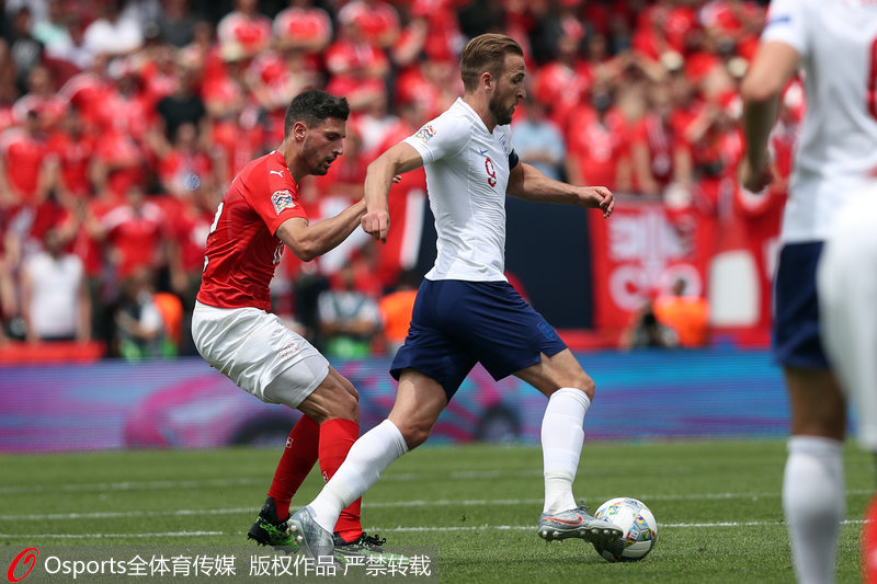 包含瑞士险胜法国，阿什拉夫高光表现的词条