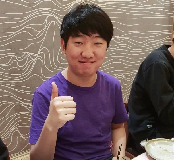 LGD险胜CLG，ShowMaker爆发神勇的简单介绍