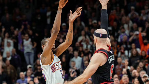 四川队鏖战公牛，杜兰特关键制胜