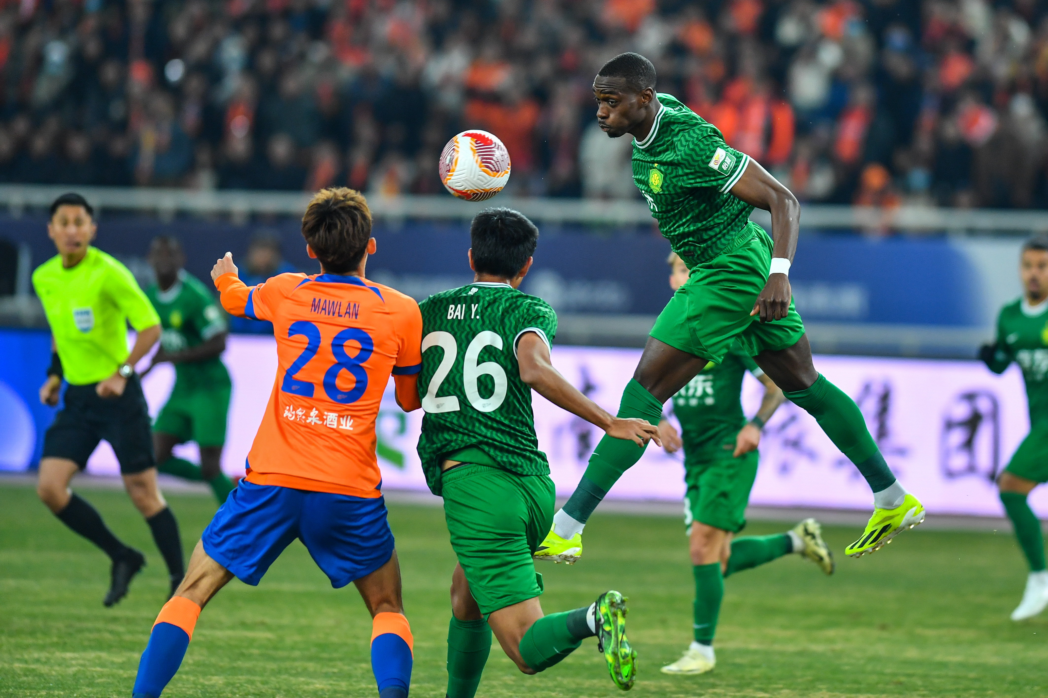 绝佳表现！国内职业足球聚焦赛事精彩的简单介绍